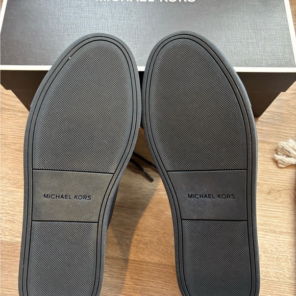 Michael Kors Men's Navy Jake Sneaker Leather/Suede Size 9 - Picture 7 of 7